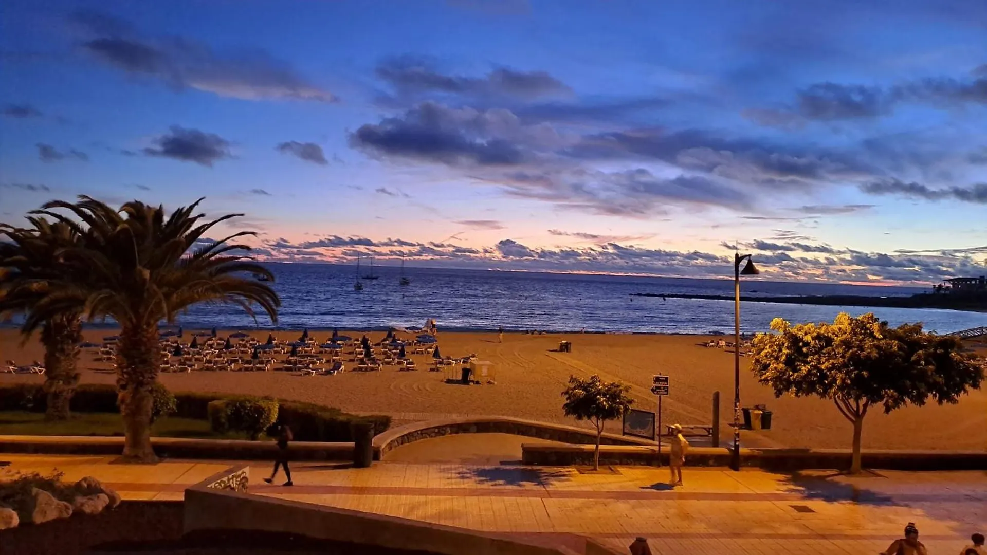 Apartamento Playa Vistas 2 ロスクリスティアーノス アパート